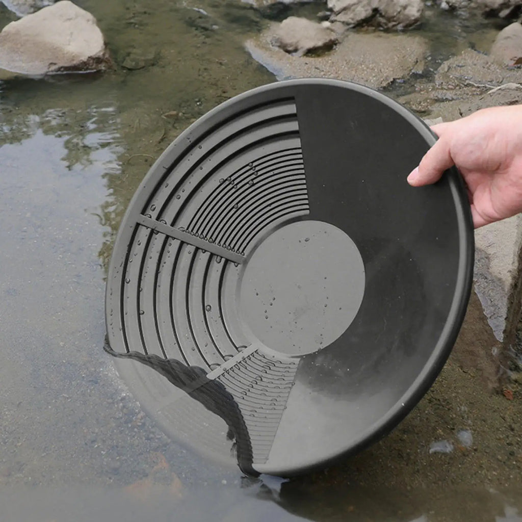 American gold panning pan 